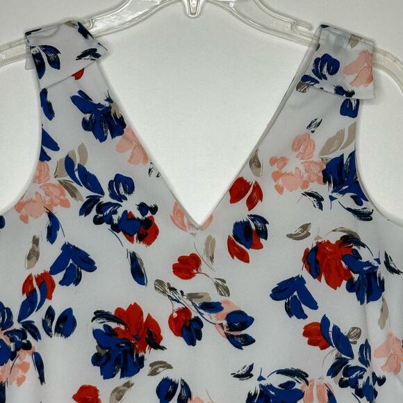 Banana Republic Printed Crepe V-Neck Tank Top White Blue Red Size Small Petite - Picture 3 of 6